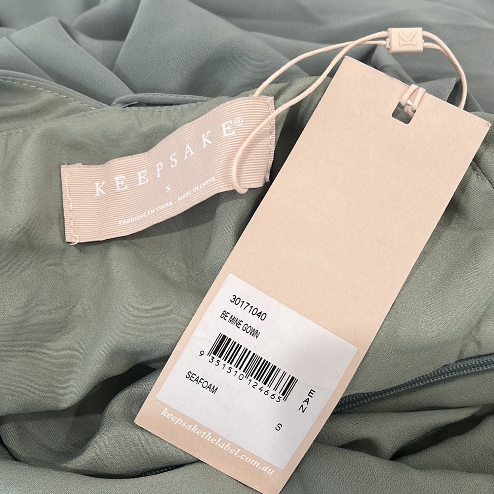 New - Tags on! Designer Keepsake Be Mine Gown - Picture 2 of 4